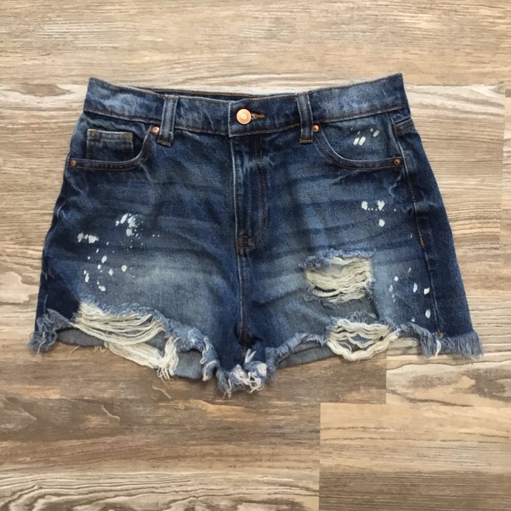 No Boundaries High Rise Paint Splattered Distressed Raw Hem Denim Shorts 5